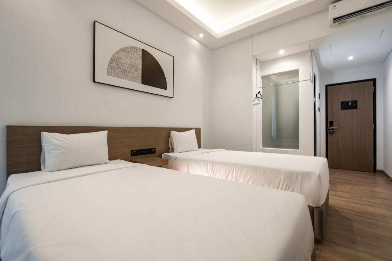 Assa Hotel Semarang Exterior foto